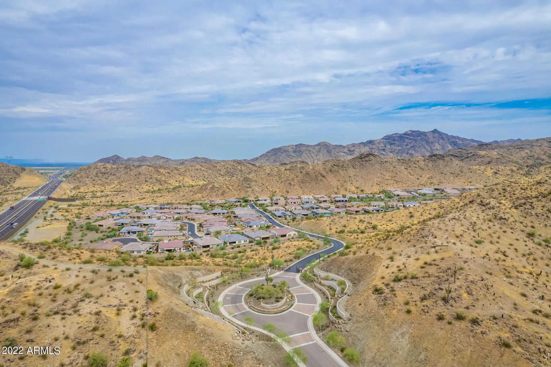 Photo of Listing #6896340