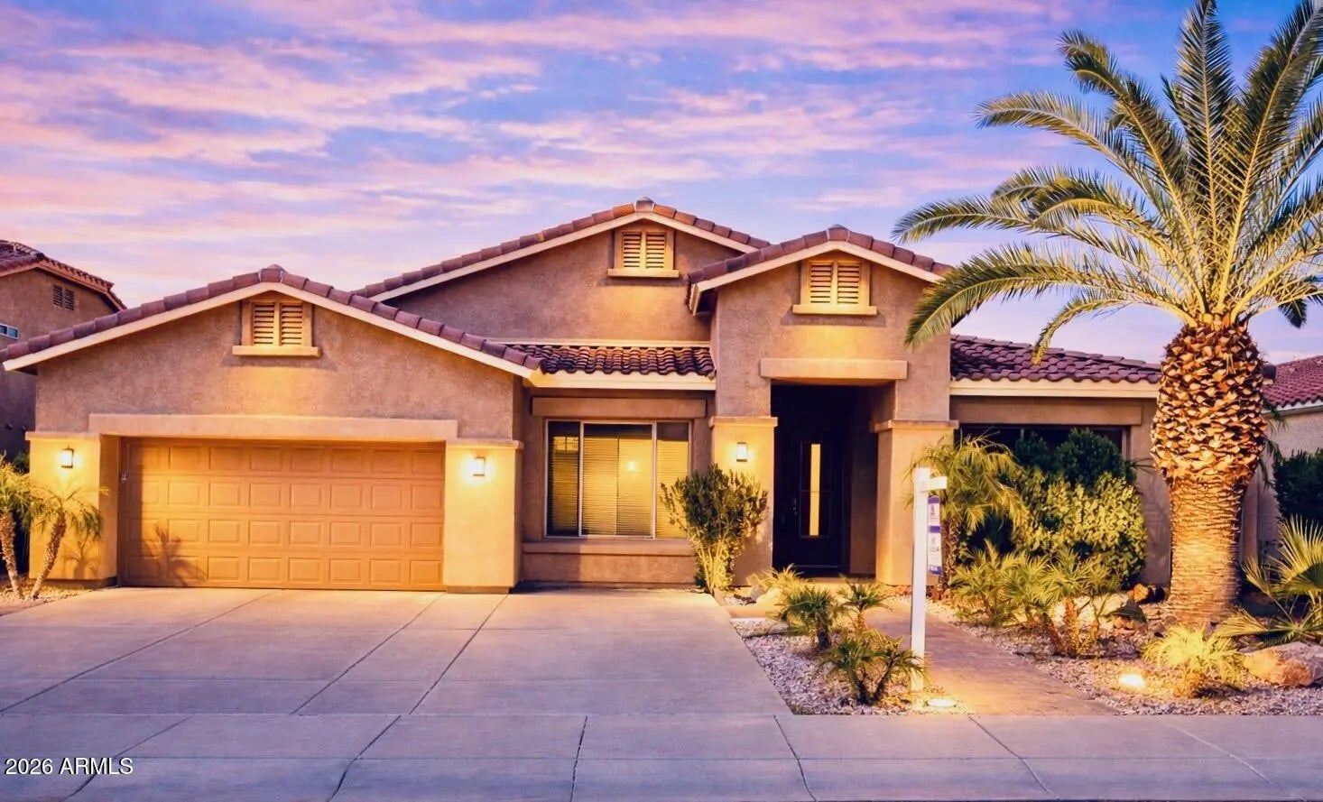 Photo of Listing #6896308