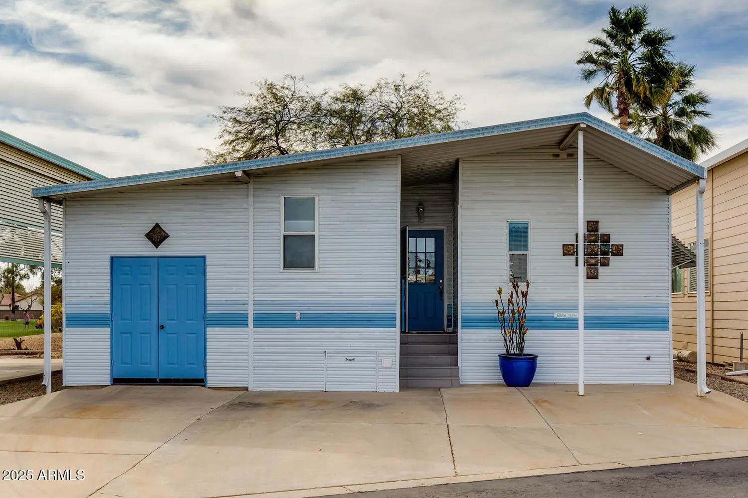 Photo of Listing #6897795