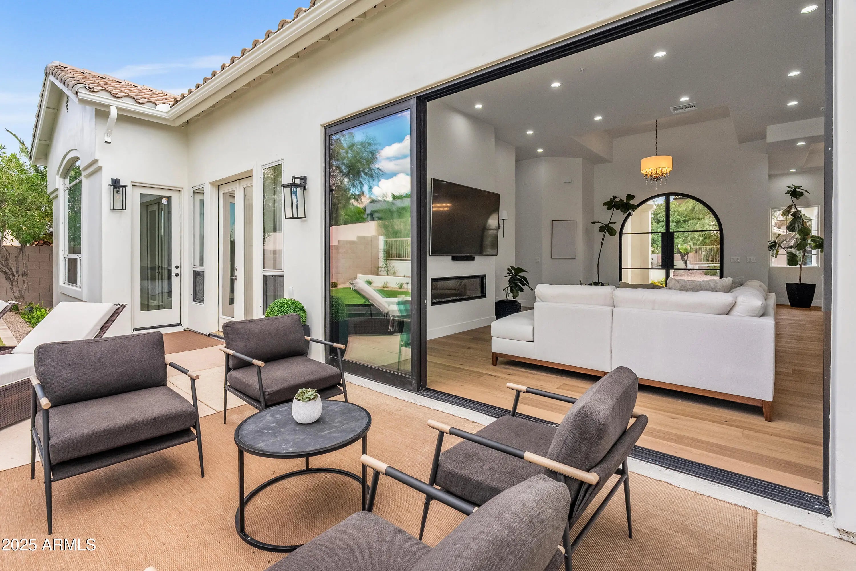 Photo of Listing #6901771