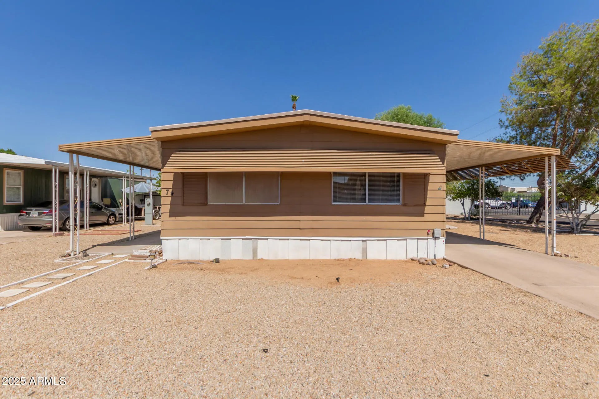 Photo of Listing #6899199