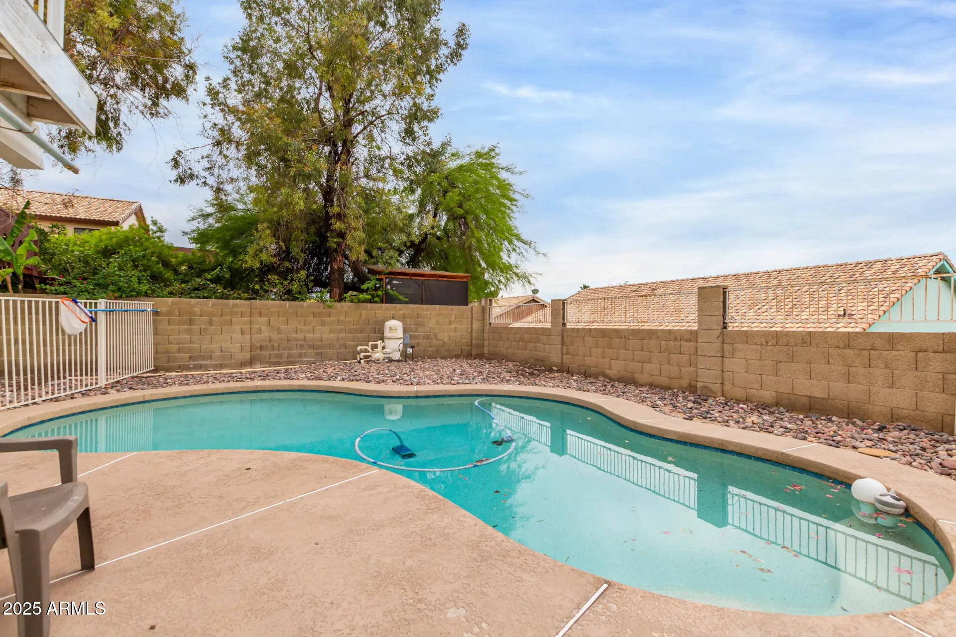 Photo of Listing #6896607