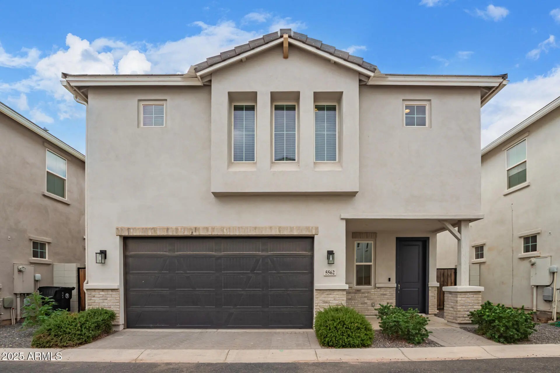 Photo of Listing #6921021