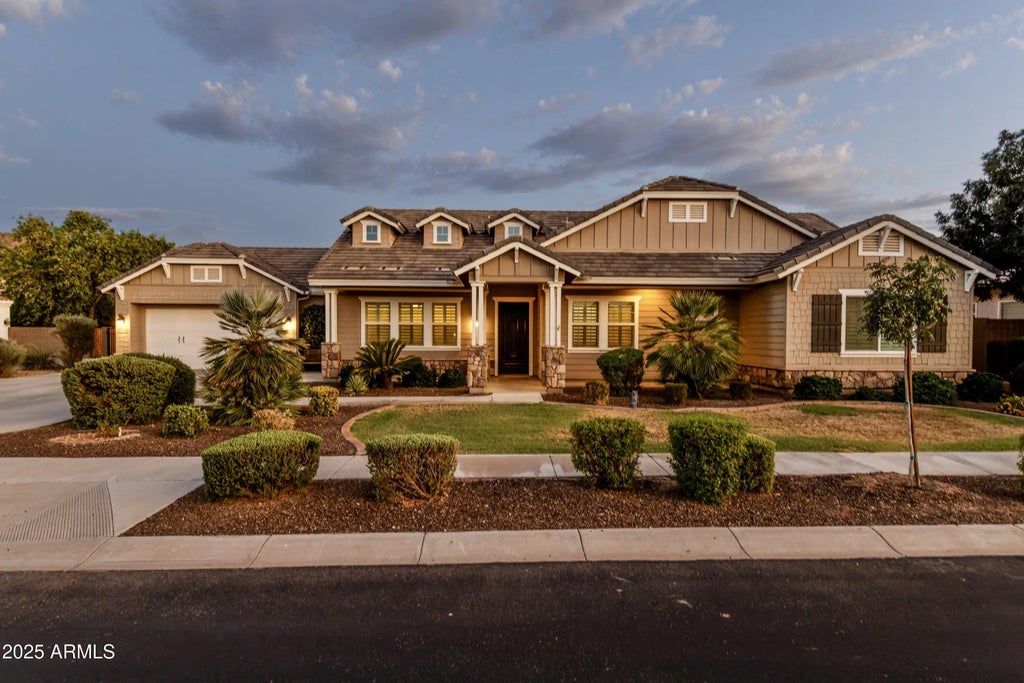 2825 E Harwell Road, Phoenix