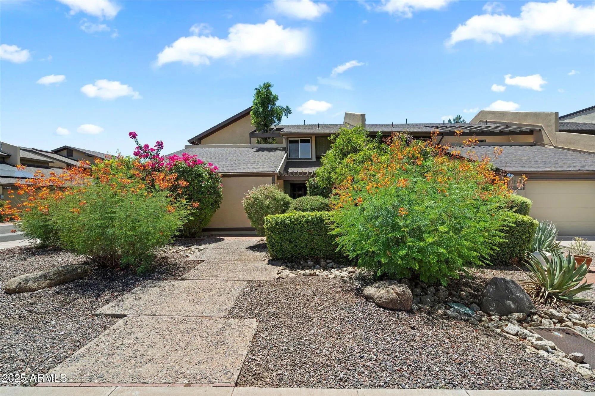 Photo of Listing #6897058