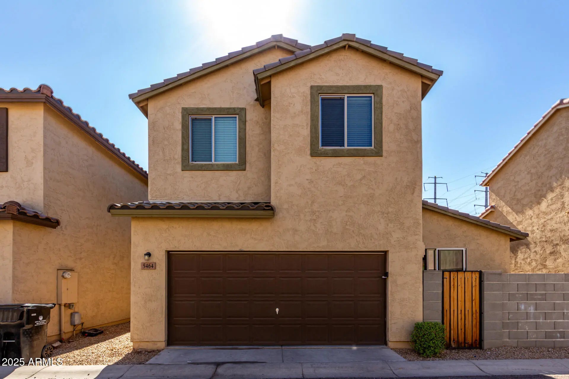 Photo of Listing #6899396