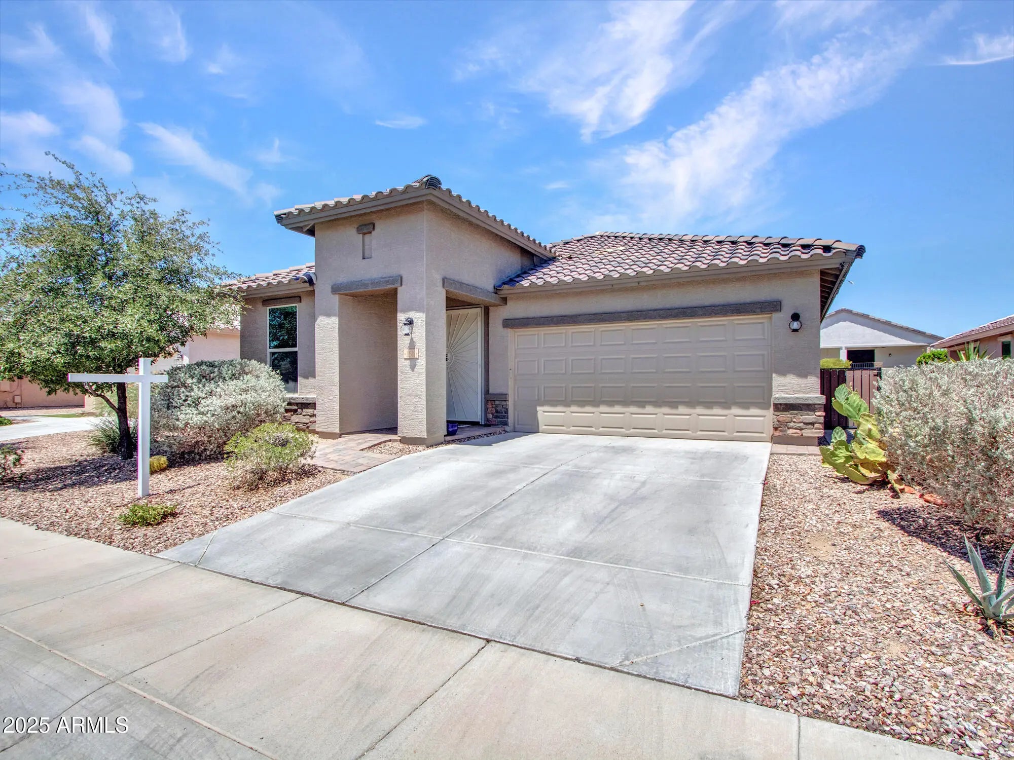 Photo of Listing #6897854