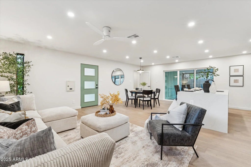 2423 E Flower Street, Phoenix