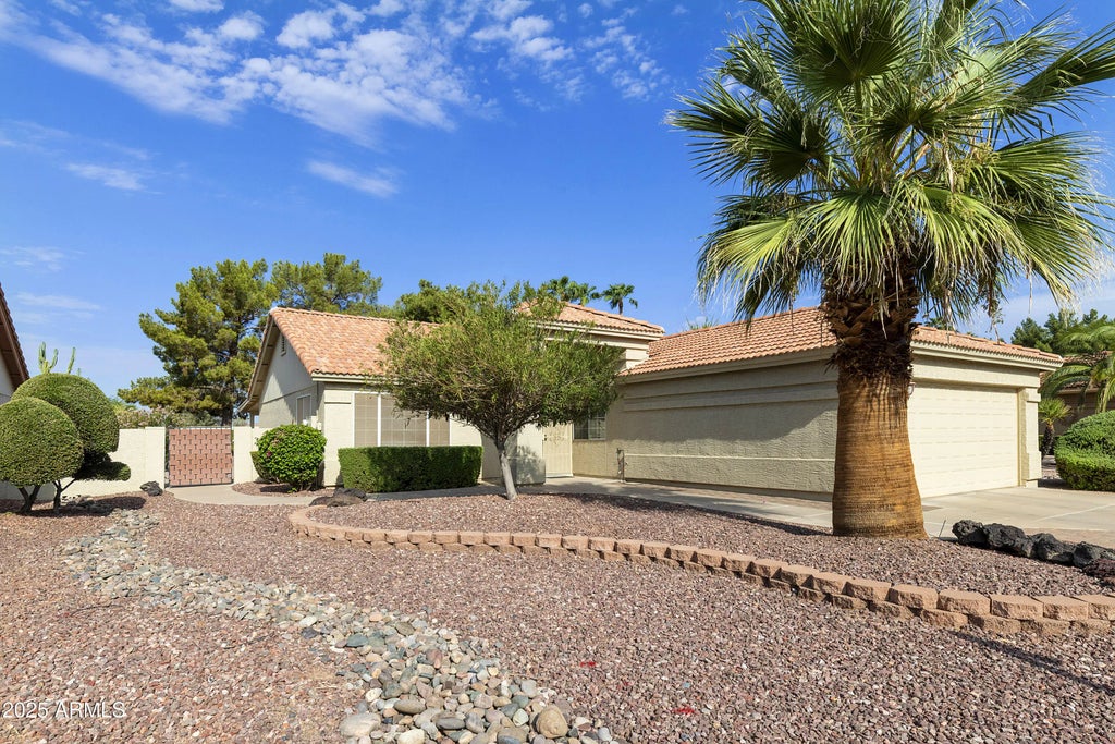 24420 S Boxwood Drive, Sun Lakes