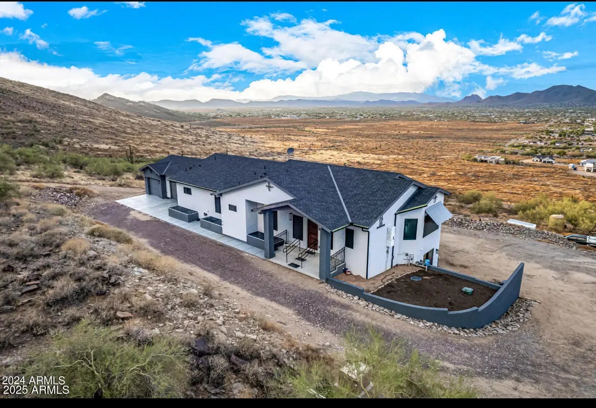 Photo of Listing #6898699