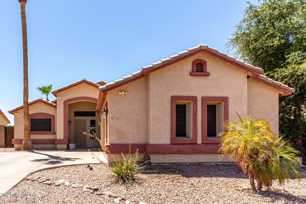 2242 S 85th Drive, Tolleson