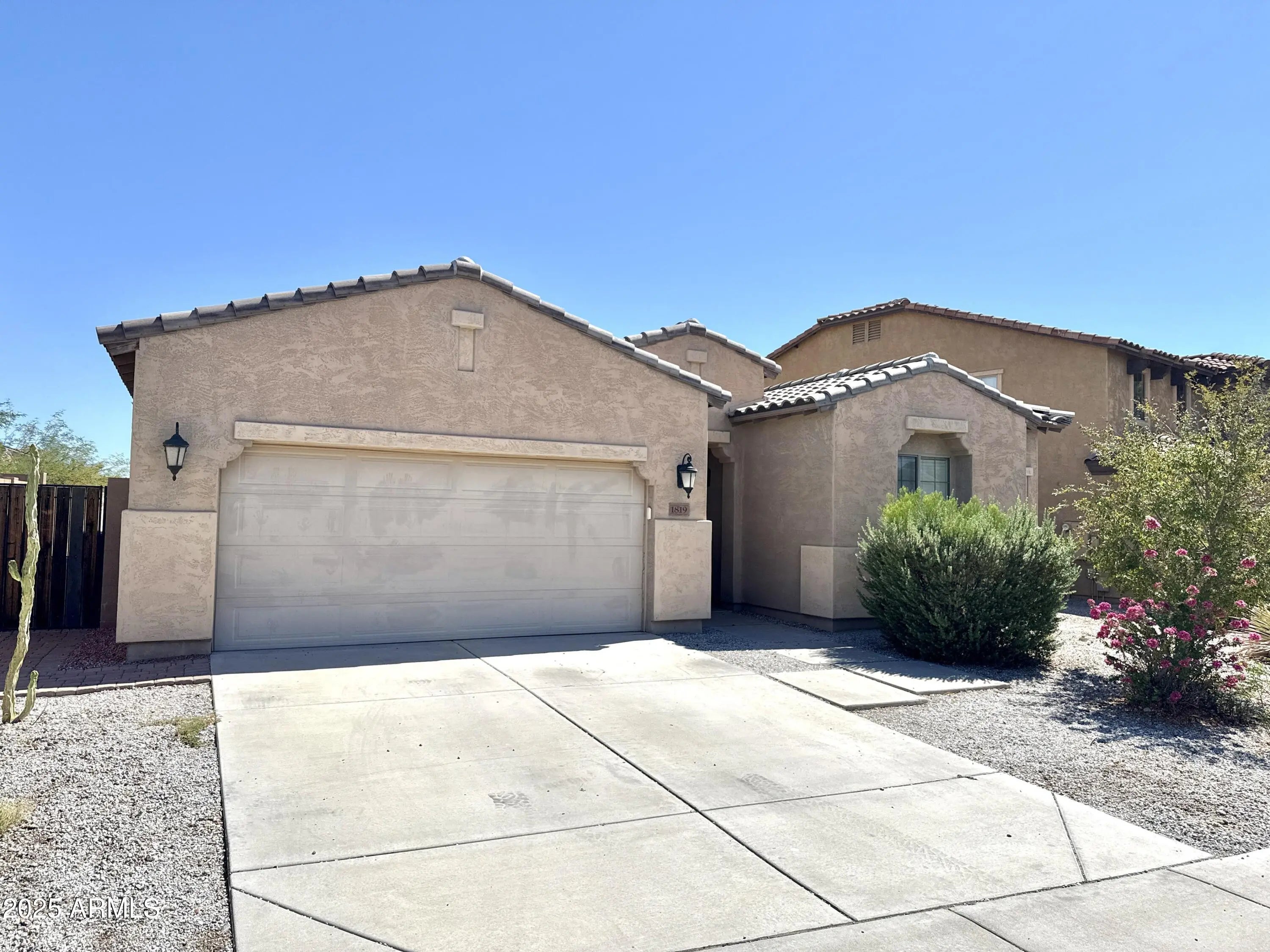 Photo of Listing #6898348