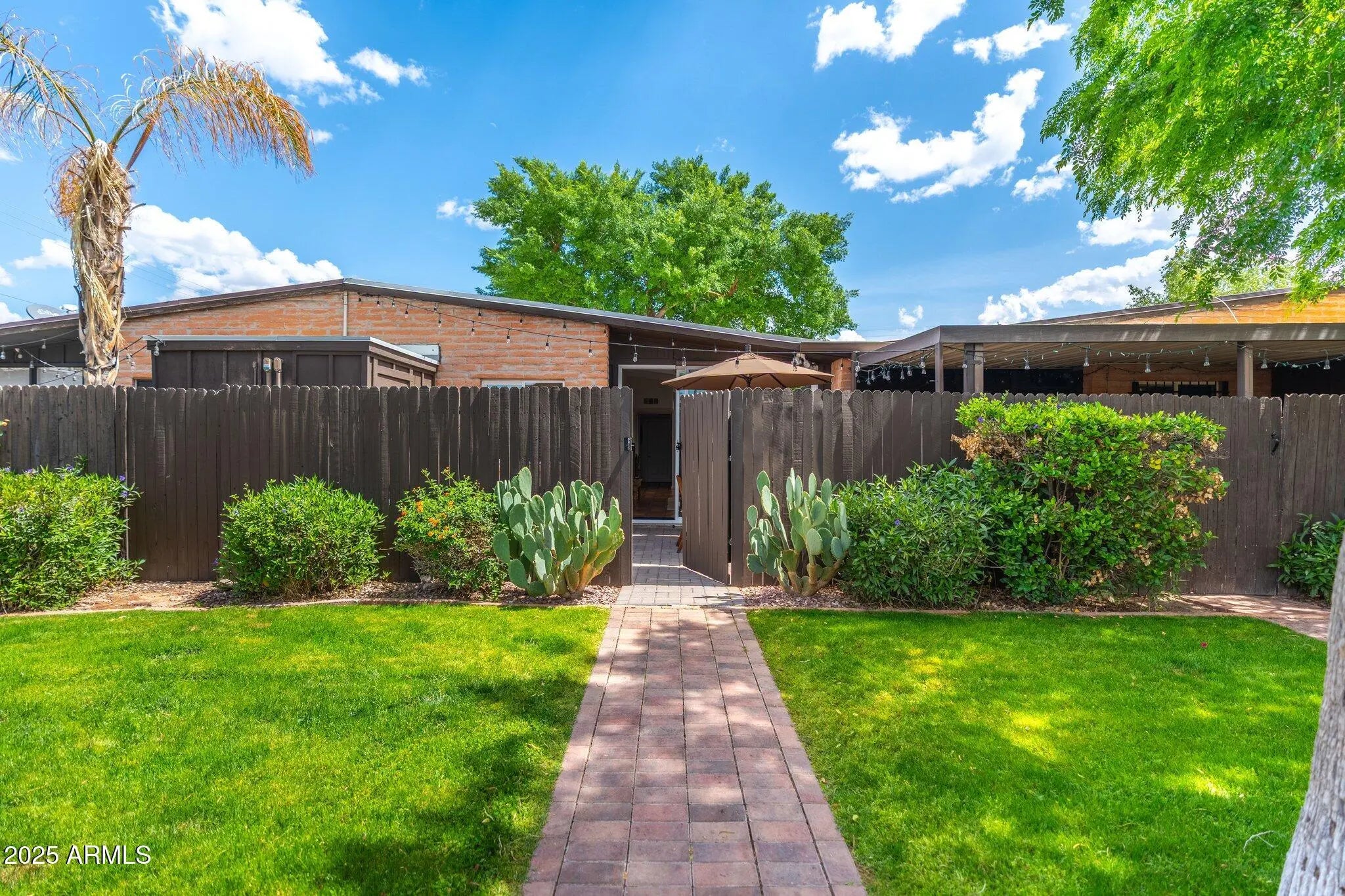 Photo of Listing #6898397