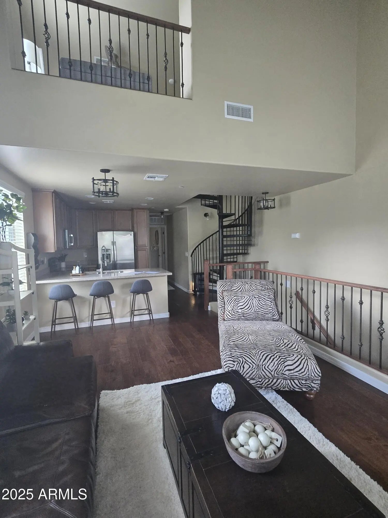 Photo of Listing #6899666