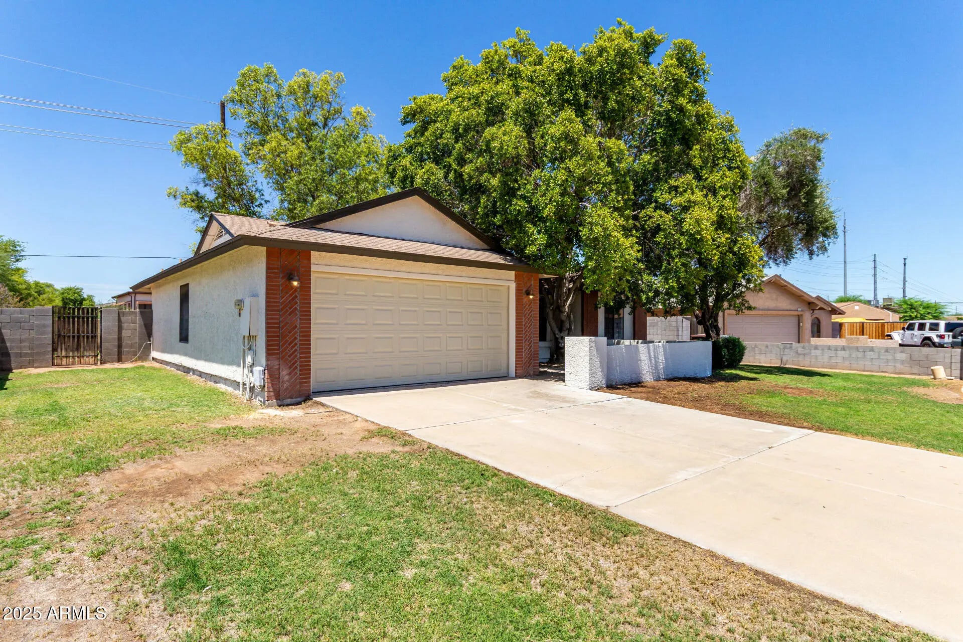 Photo of Listing #6899578