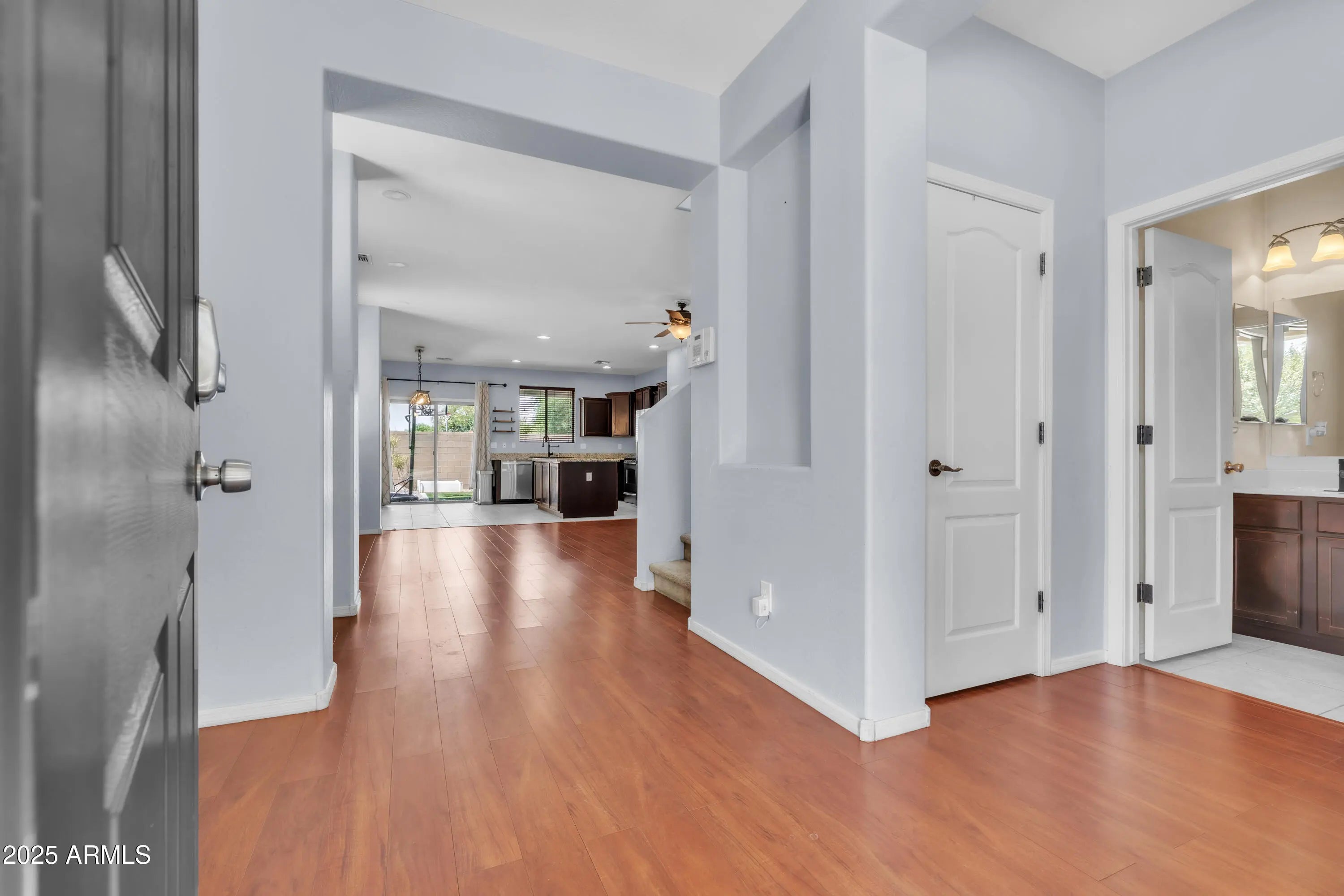 Photo of Listing #6908269