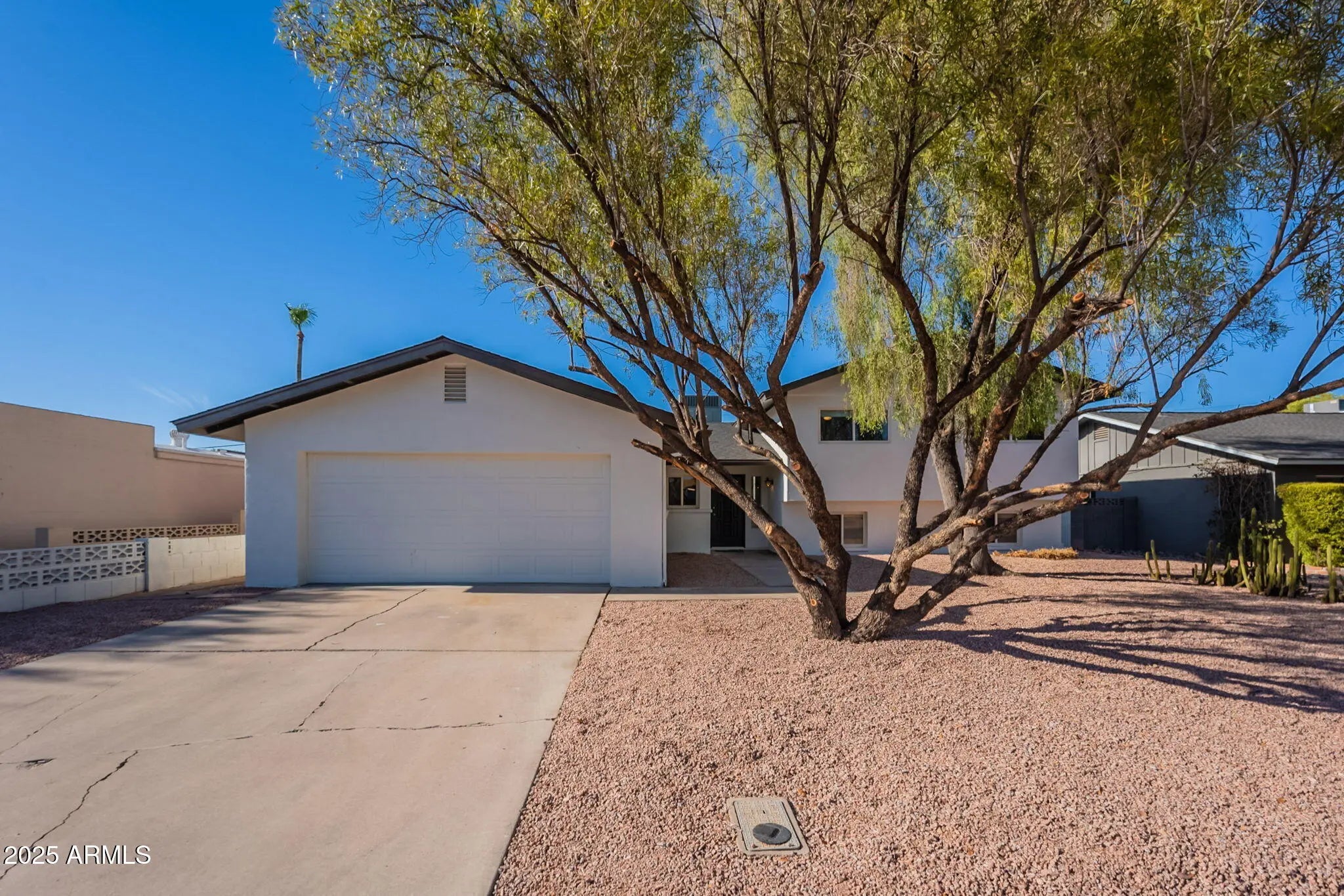 Photo of Listing #6901747