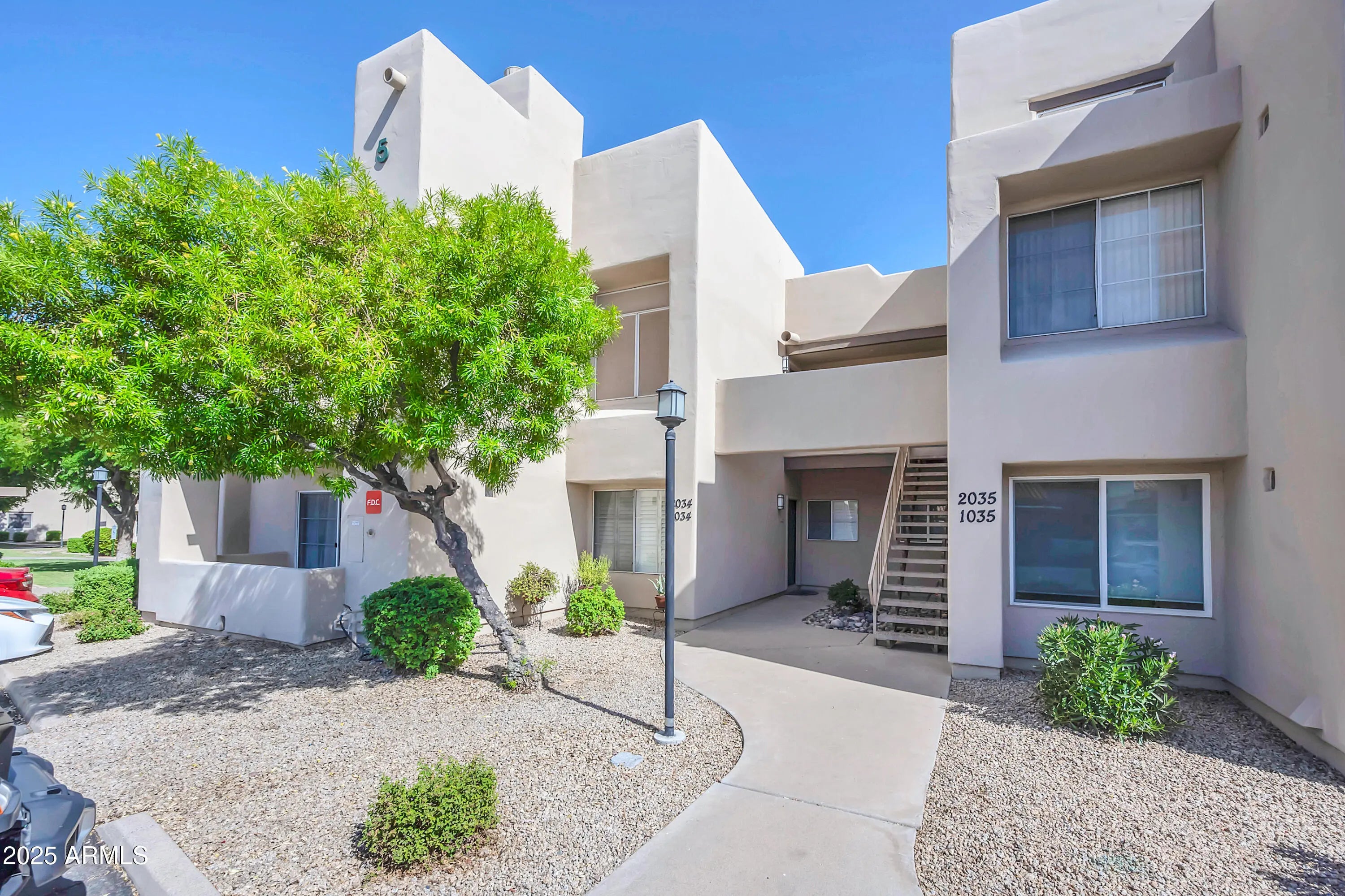 Photo of Listing #6899201