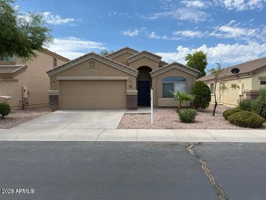 Photo of Listing #6900234