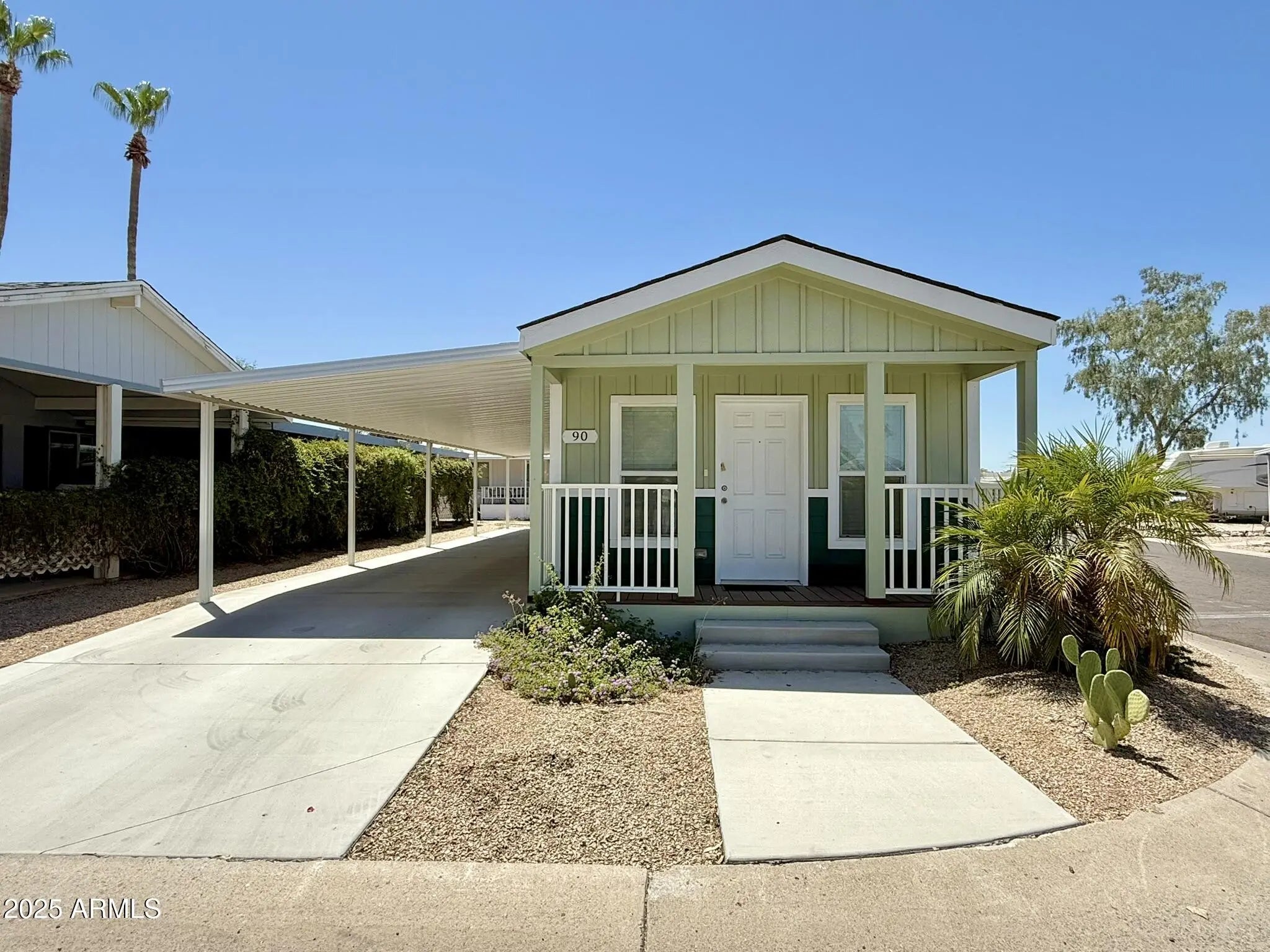 Photo of Listing #6898900