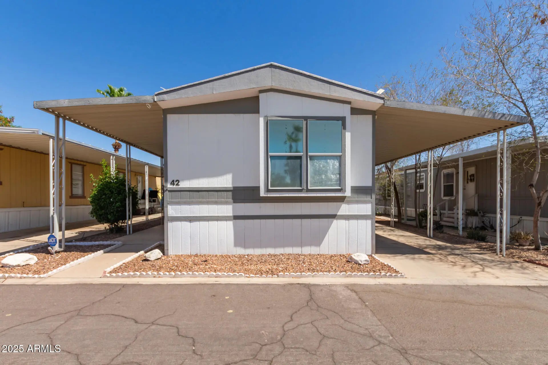 Photo of Listing #6899153