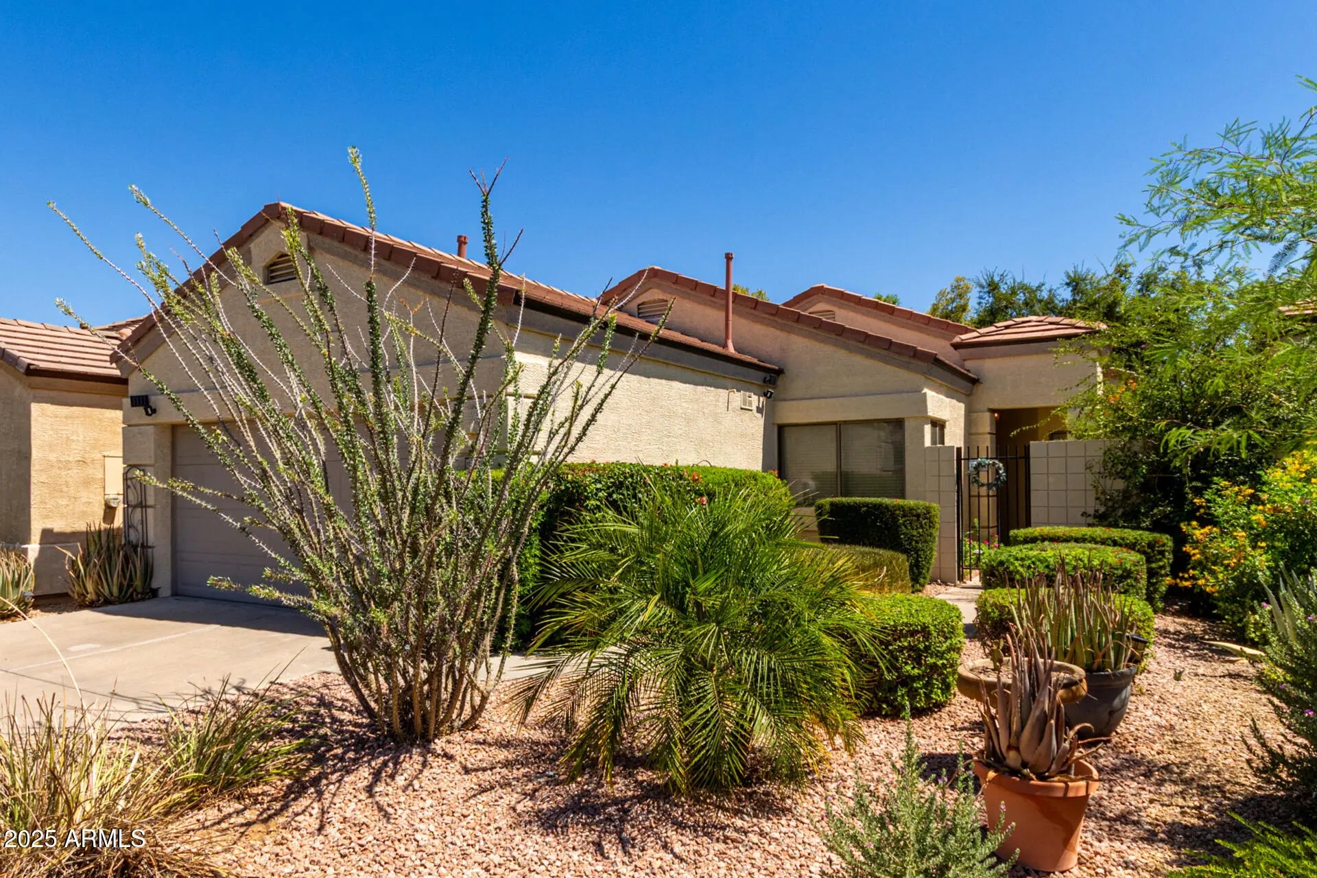 Photo of Listing #6900037