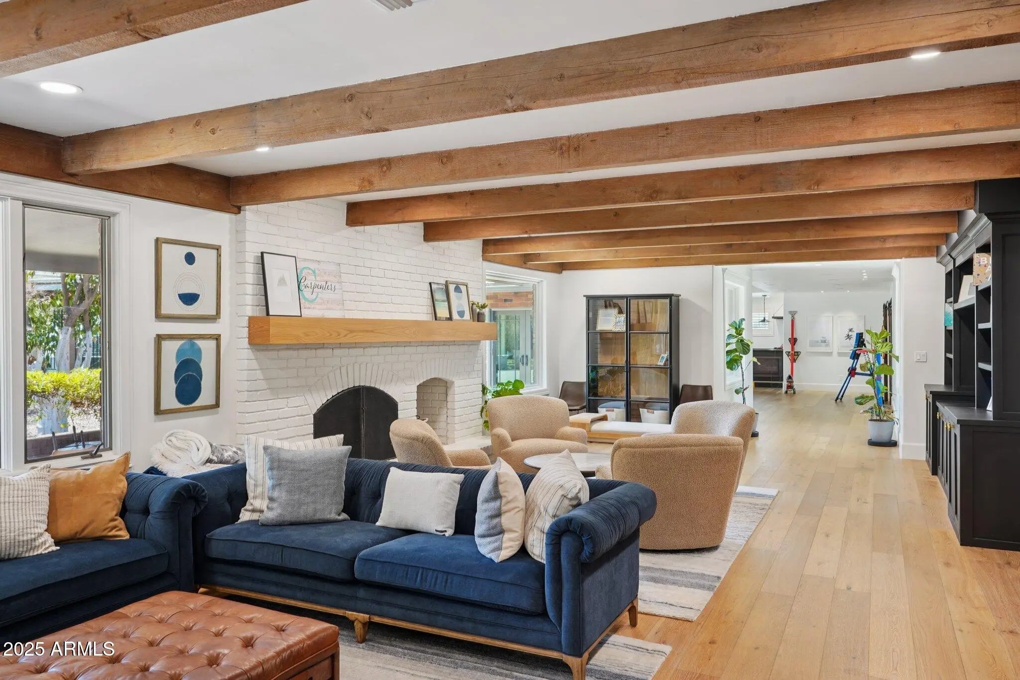 Photo of Listing #6899316