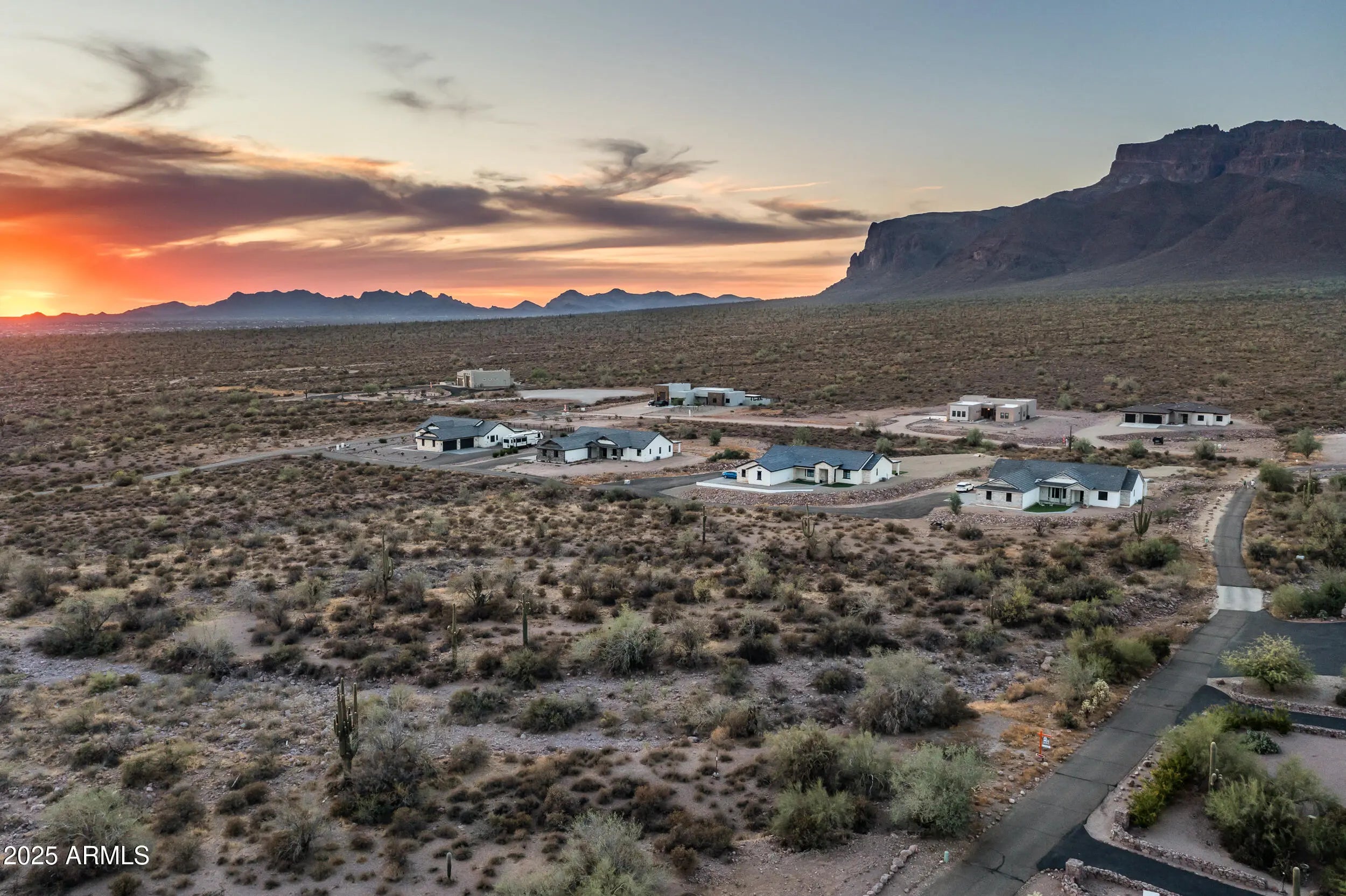 Photo of Listing #6898985