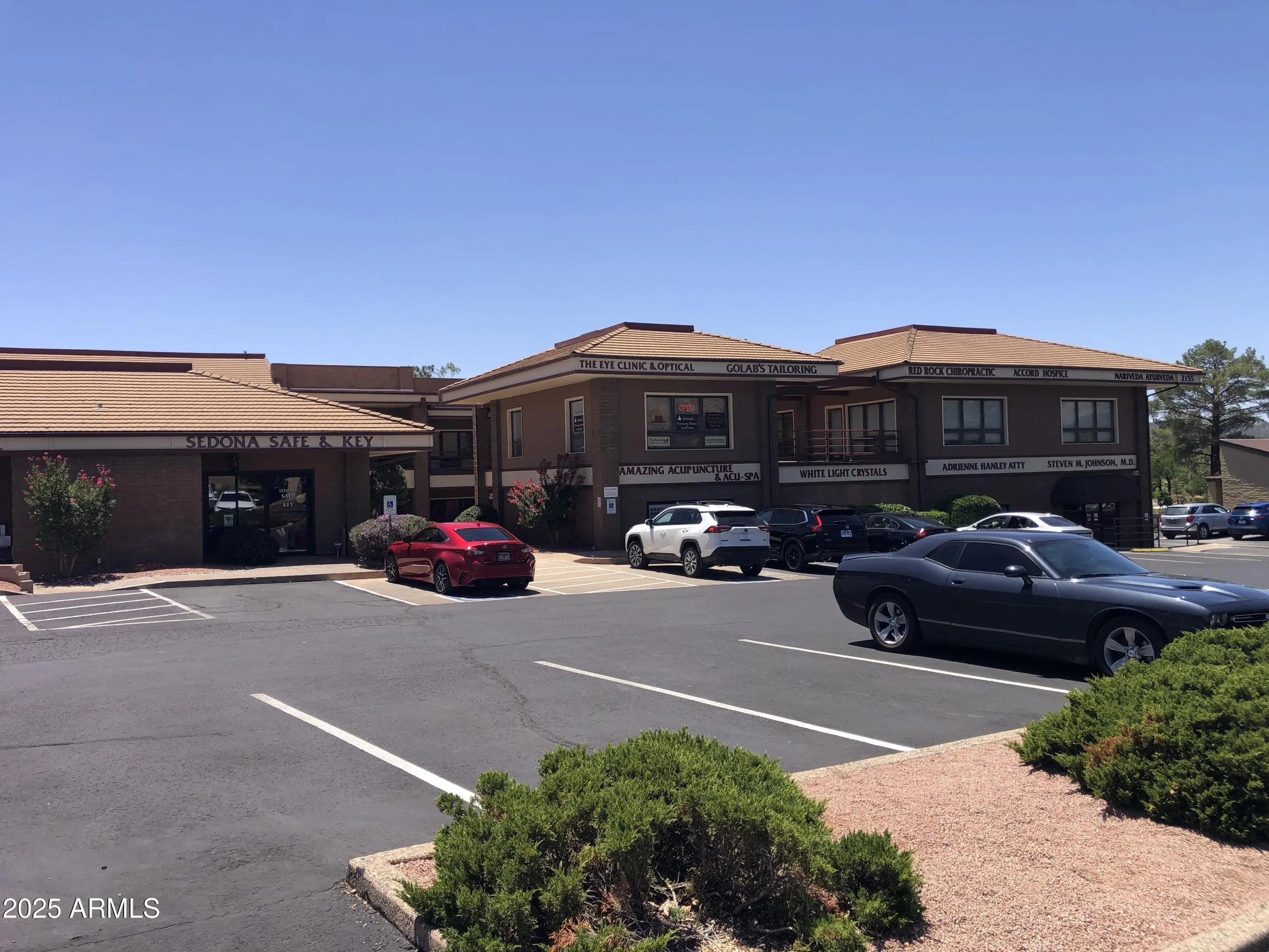 Photo of Listing #6901612