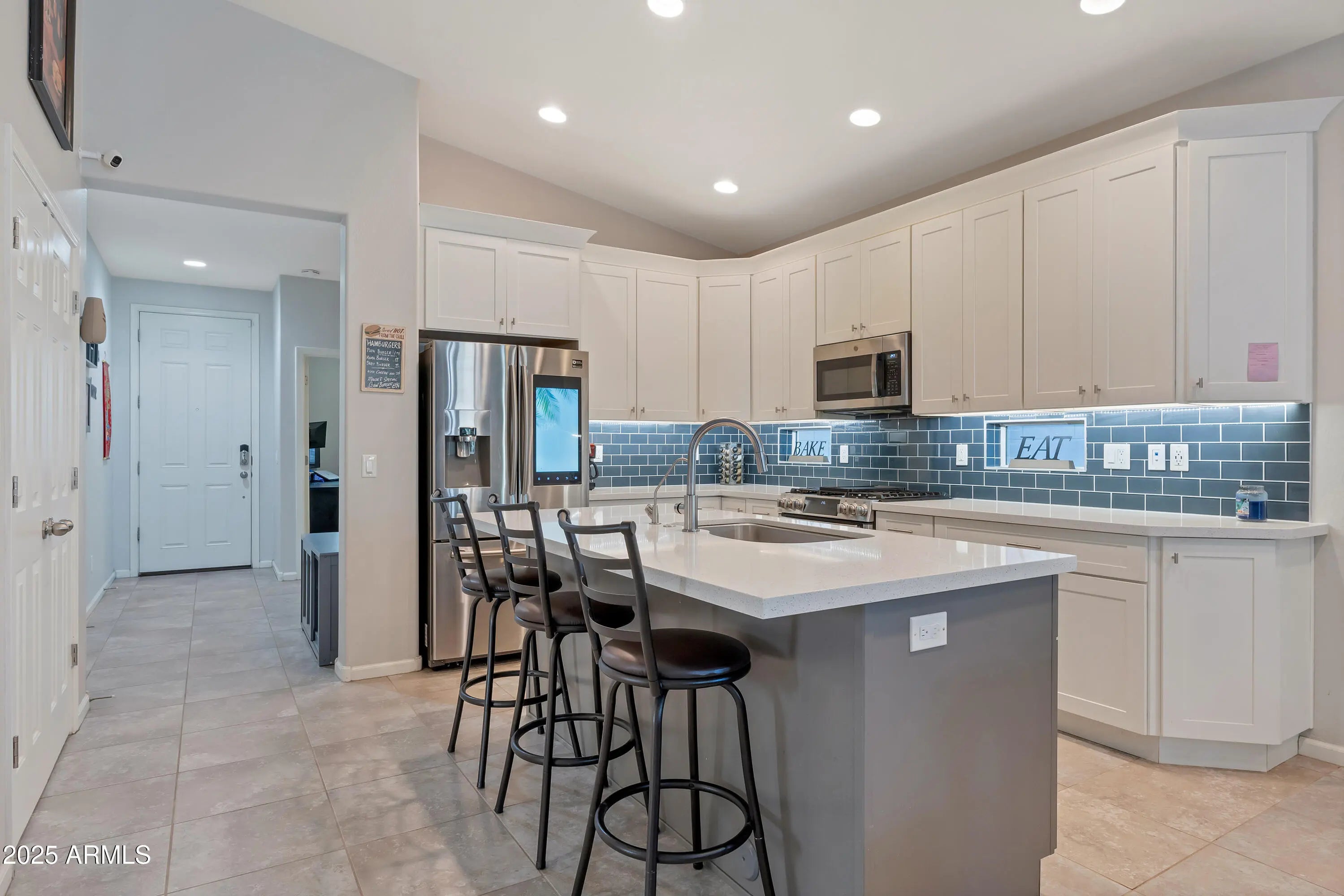 Photo of Listing #6904040