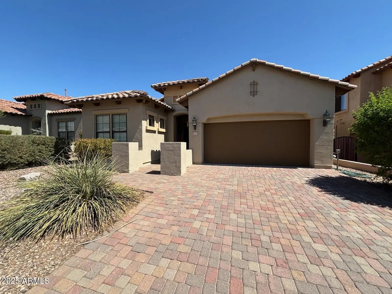 Photo of Listing #6899475