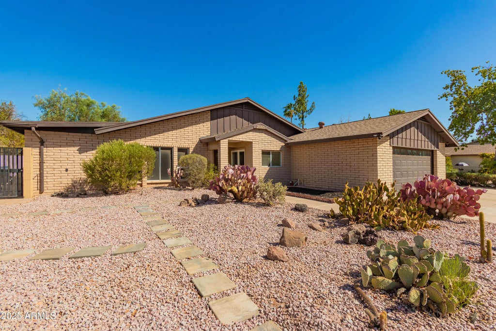 2061 S Rogers Street, Mesa