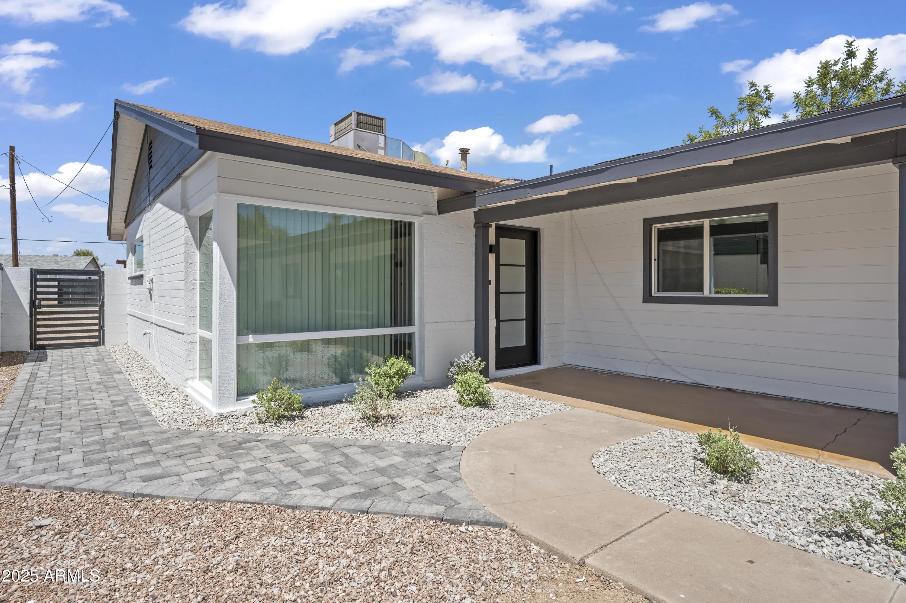 Photo of Listing #6899917