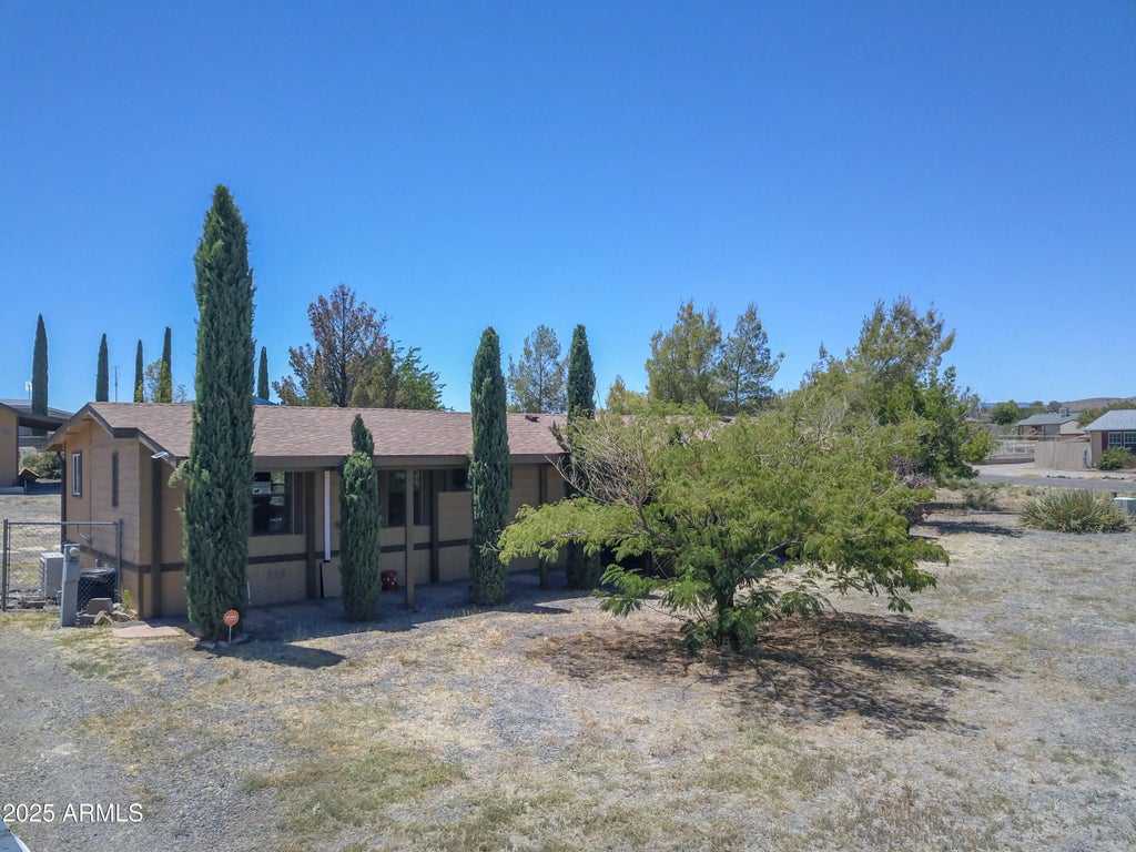 20415 E Sierra Drive E (unit 8), Mayer