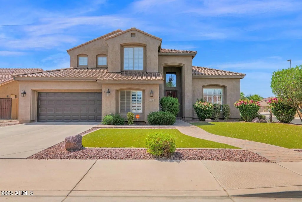 339 E Horseshoe Avenue, Gilbert