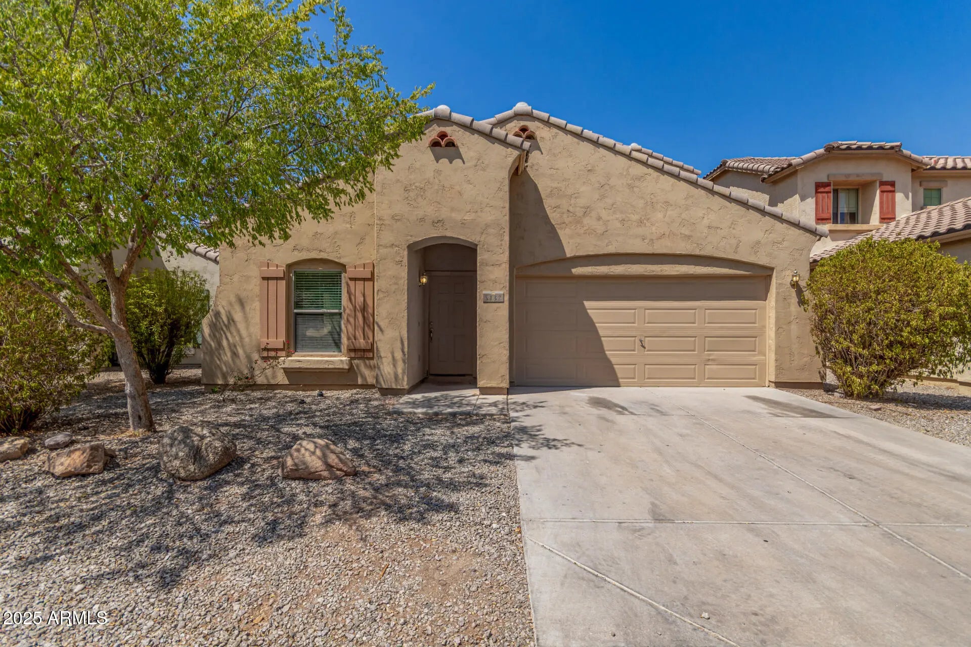 Photo of Listing #6899799