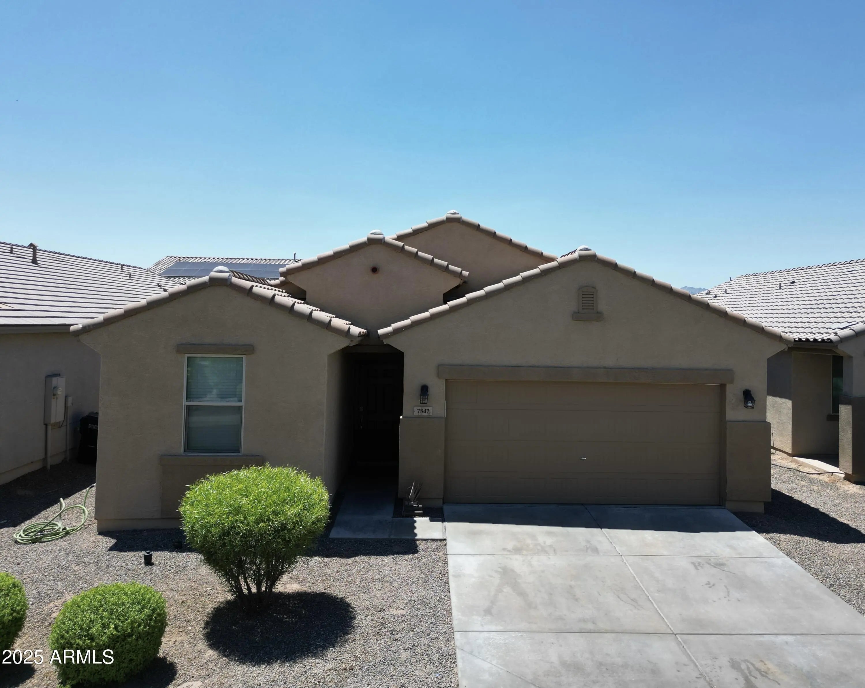 Photo of Listing #6899942