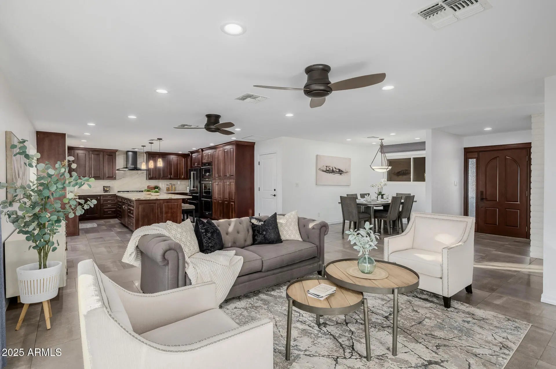 Photo of Listing #6901279