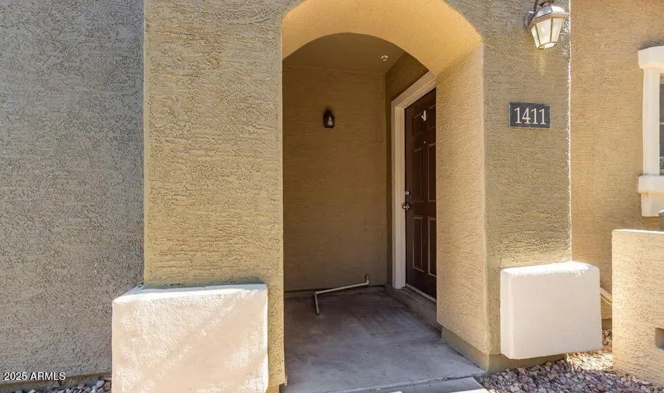 Photo of Listing #6899893