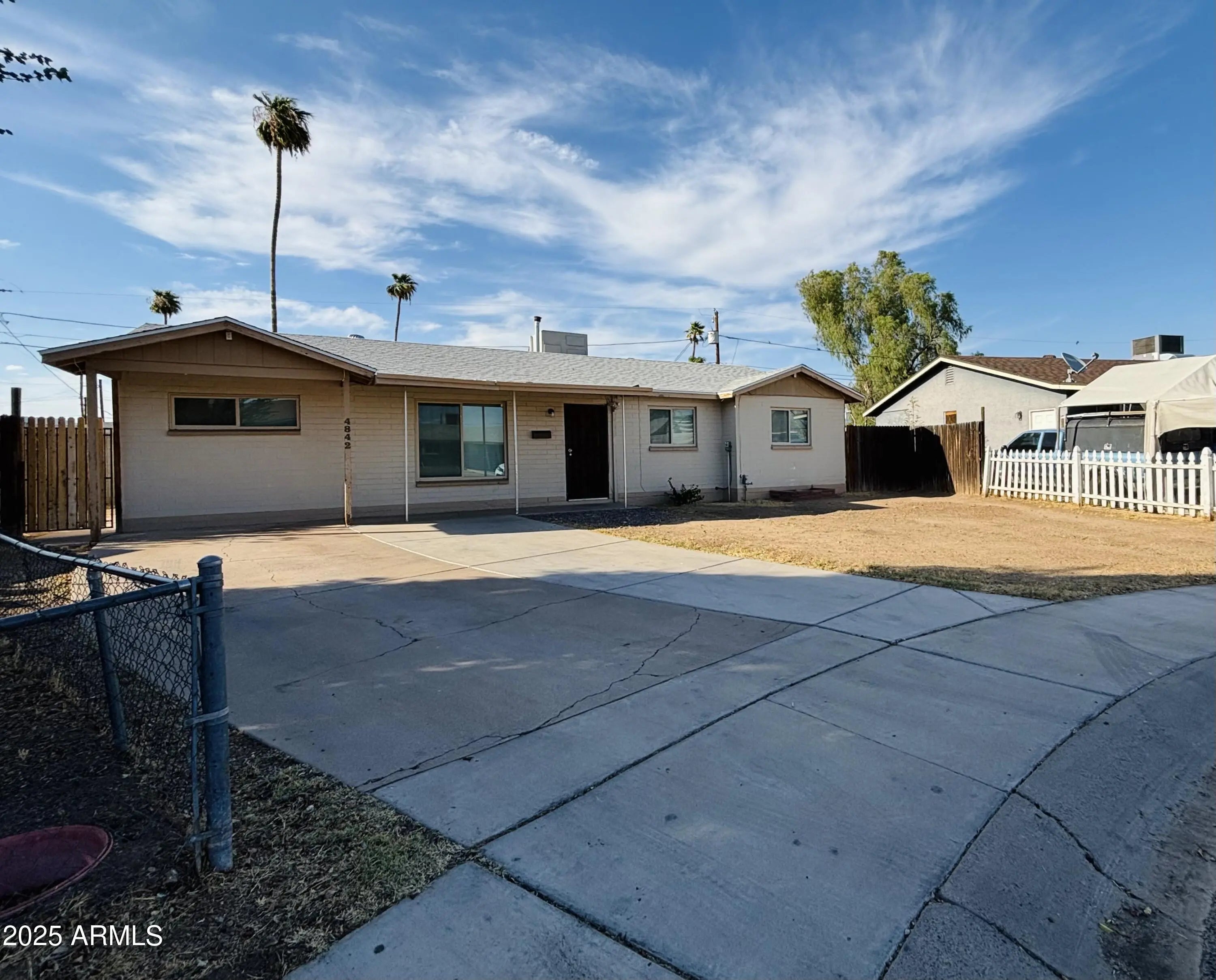 Photo of Listing #6900887