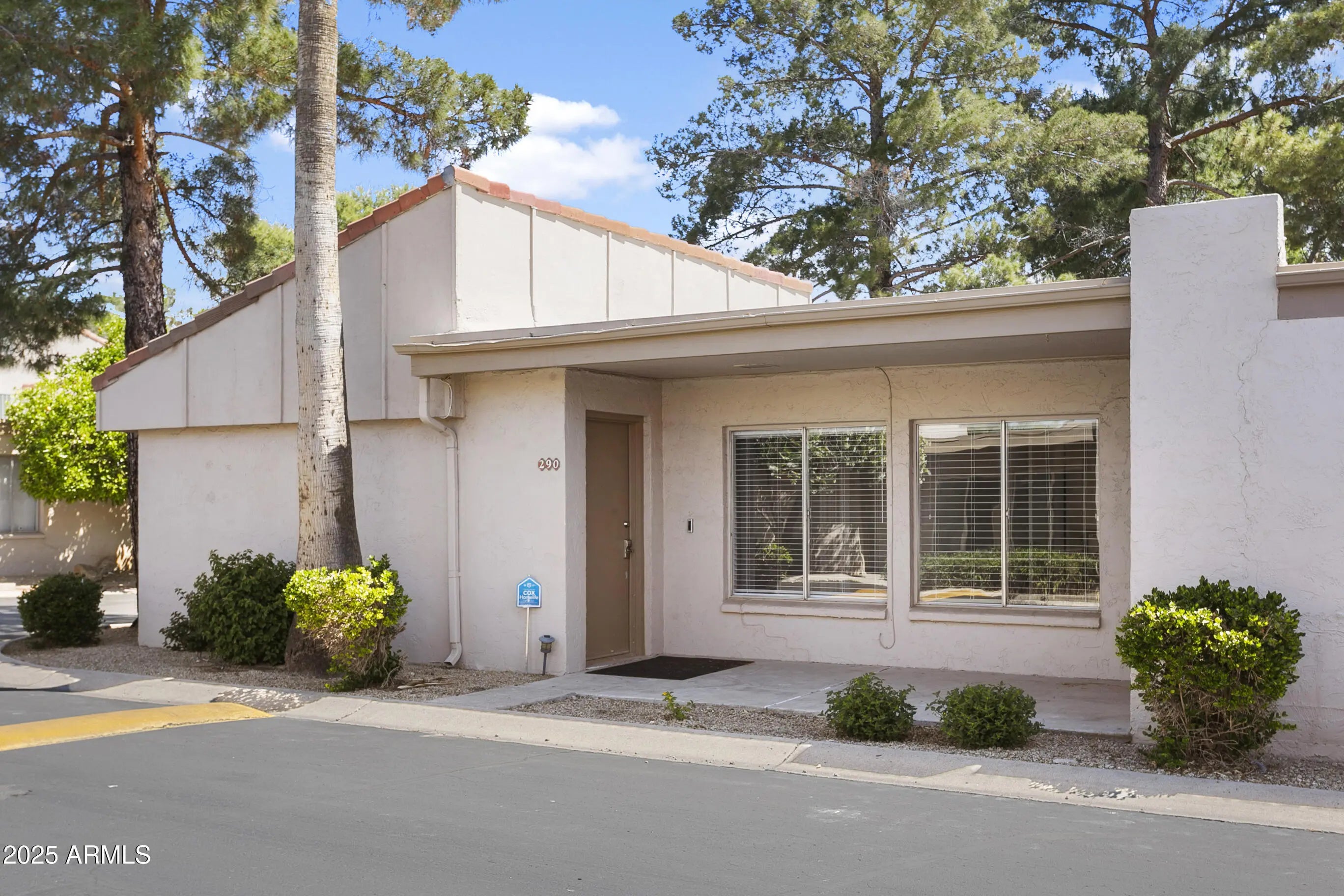 Photo of Listing #6900169