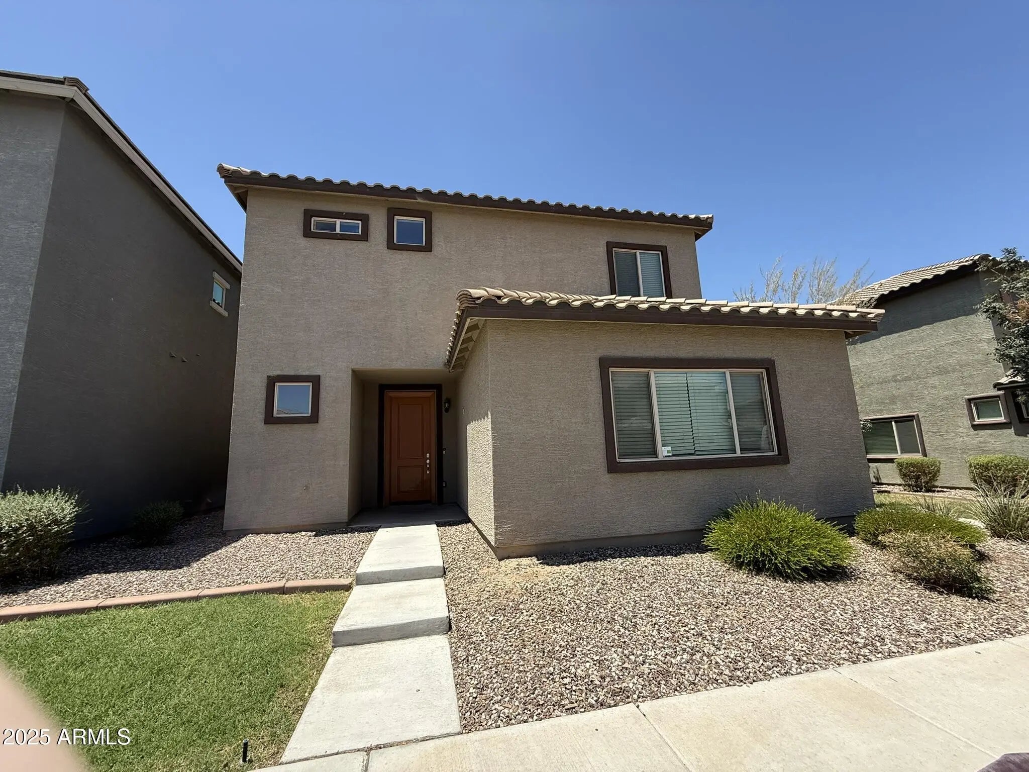 Photo of Listing #6918323