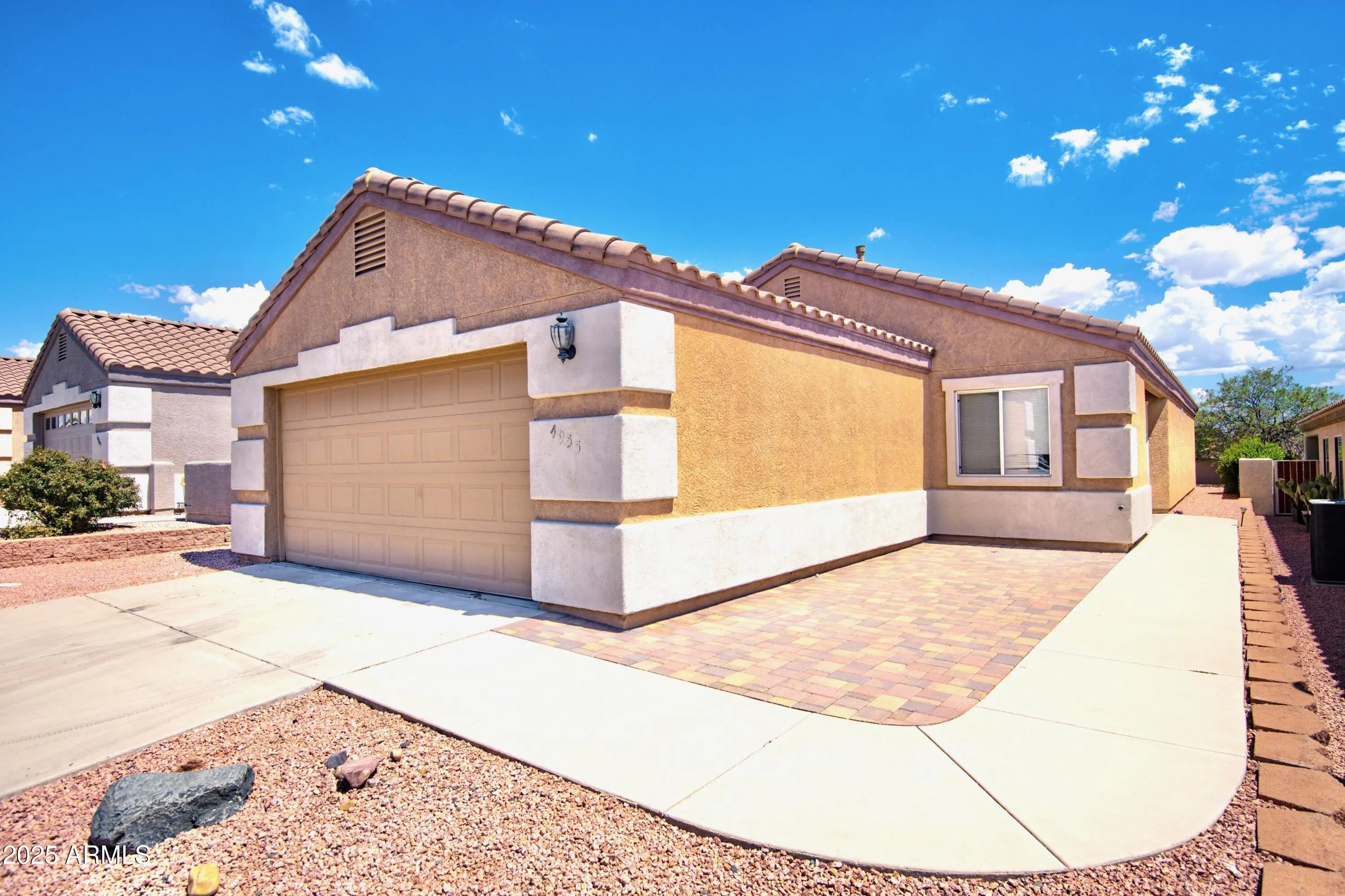 Photo of Listing #6900470