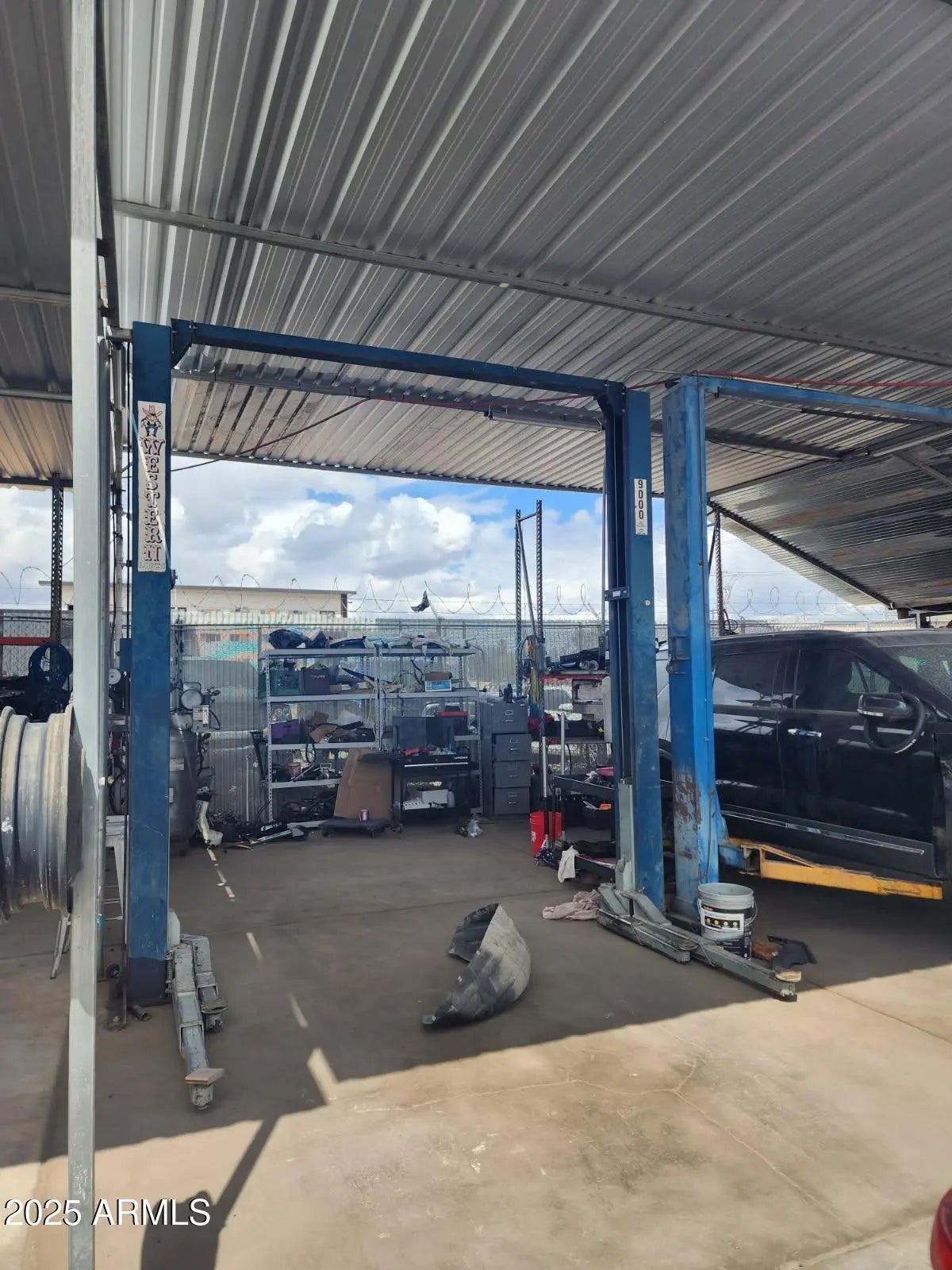 Photo of Listing #6900426