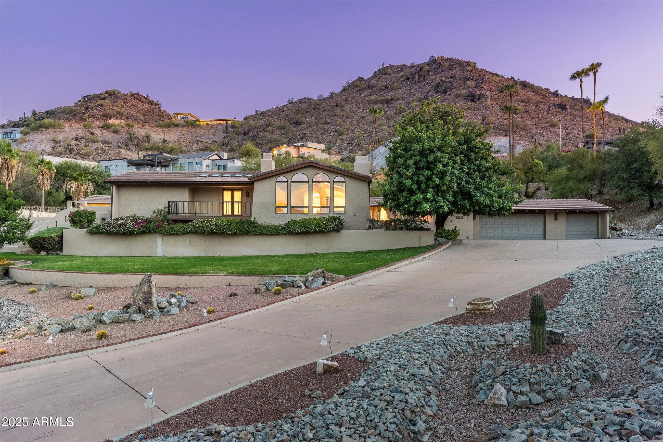 Photo of Listing #6906064