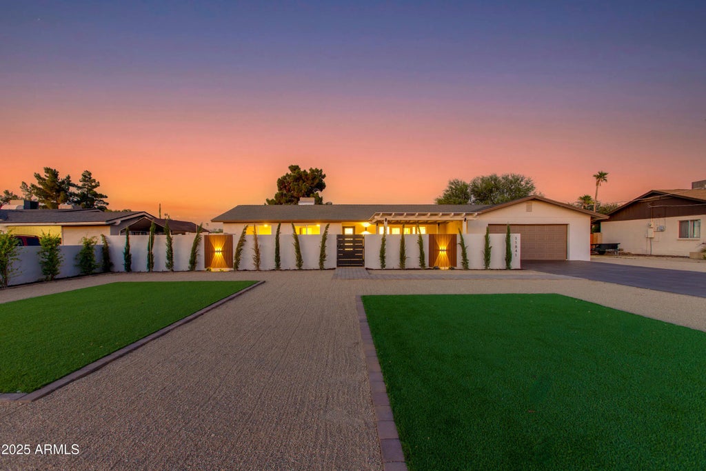11841 N 24th Street, Phoenix