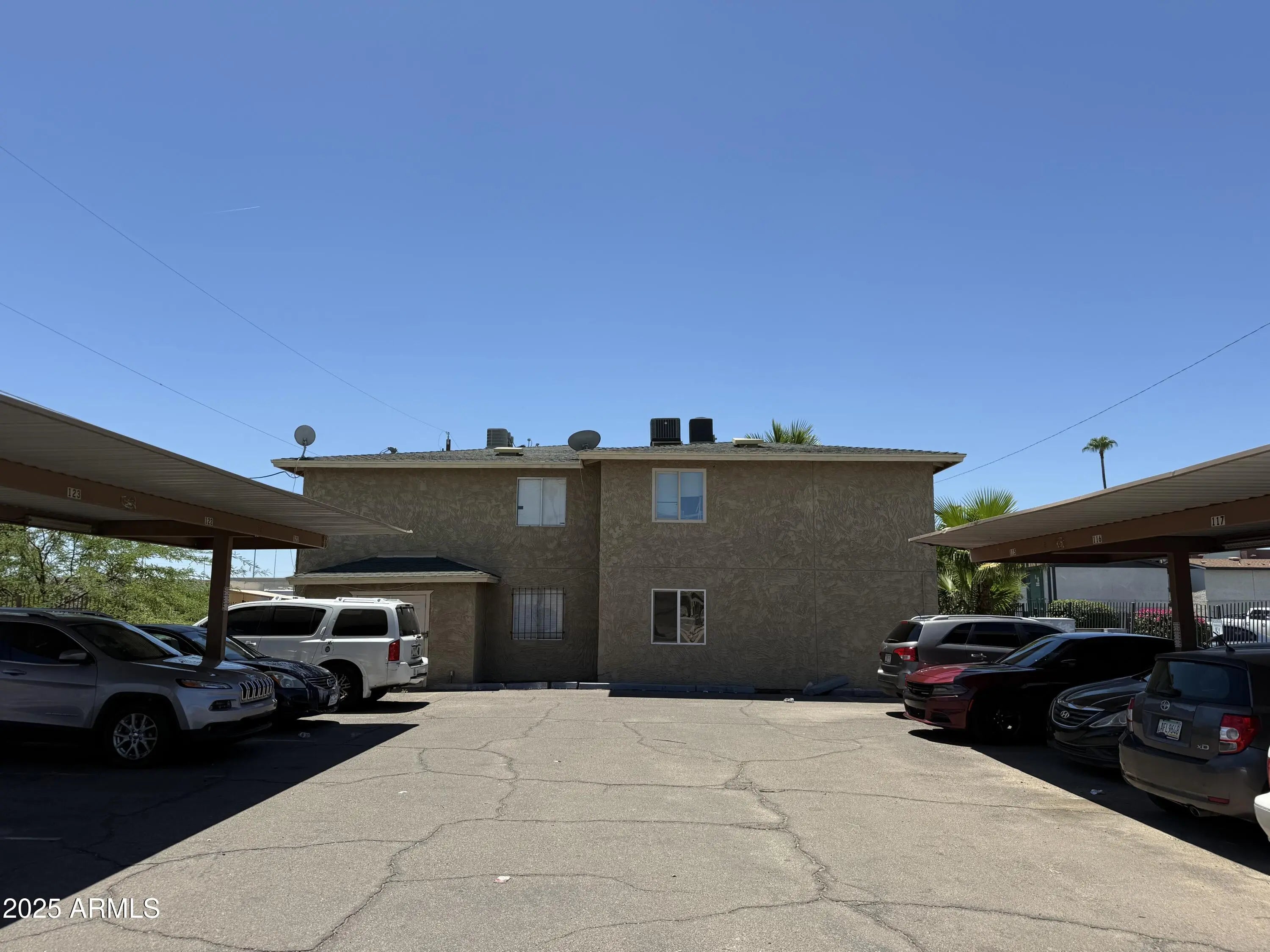 Photo of Listing #6918705