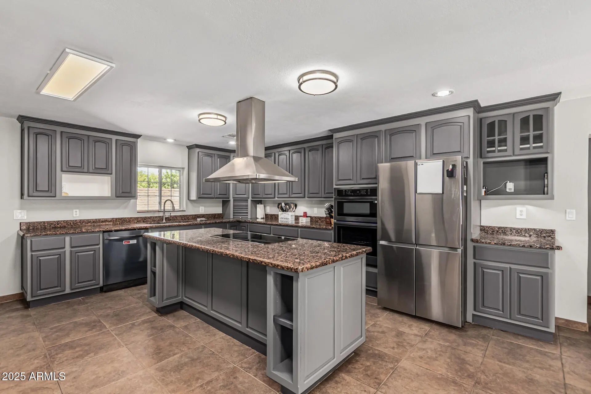 Photo of Listing #6900816