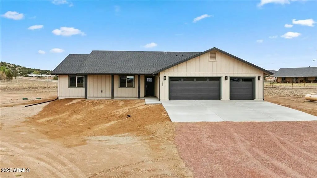 1229 W Tatanka Circle, Chino Valley