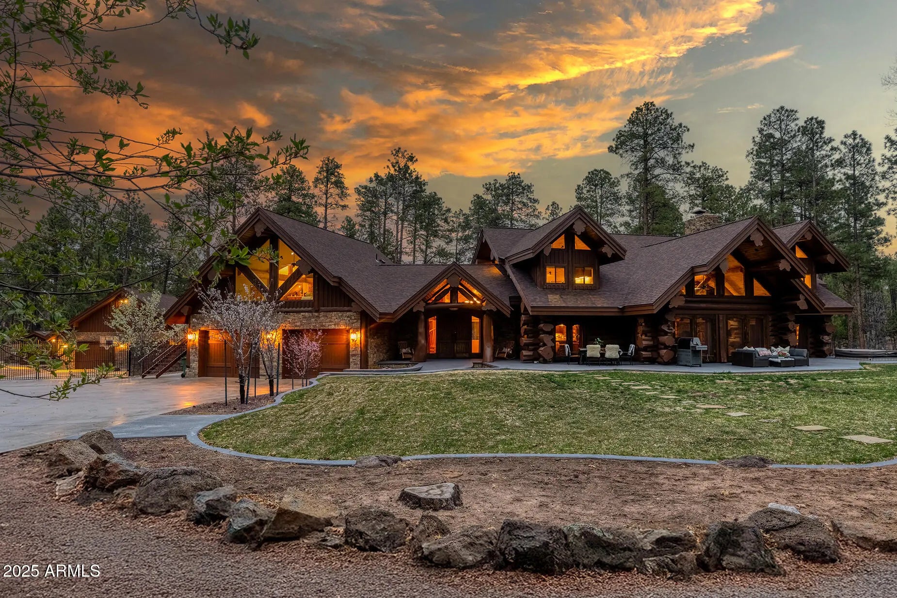 Photo of Listing #6900844